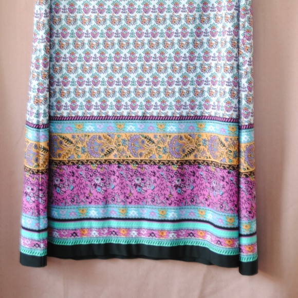 NWOT Beige by eci Boho Cold Shoulder Paisley Dress - Picture 5 of 8